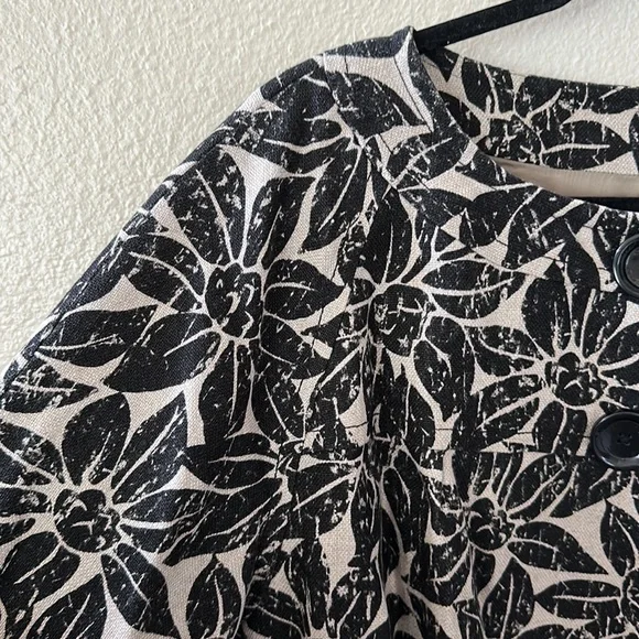 Michael Kors Black Floral Swing Jacket Size 1X - Picture 2 of 11